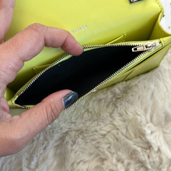 Balenciaga Hourglass Leather Wallet on Chain in Lime Green - Picture 8 of 10